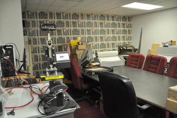 Office-Retail and Warehouse on Hixson PIke: 5424 Hixson Pike, Hixson, TN 37343